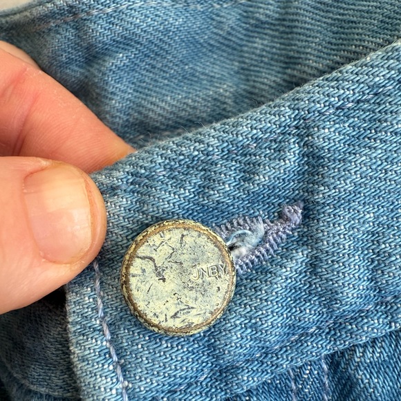 JNBY Denim Shorts Knee Lenght Light Blue Wash EUC Casual Size M - Picture 2 of 5